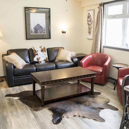 Yamnuska Suites Canmore Dış mekan fotoğraf