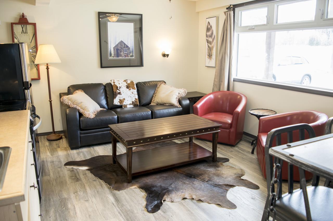 Yamnuska Suites Canmore Dış mekan fotoğraf