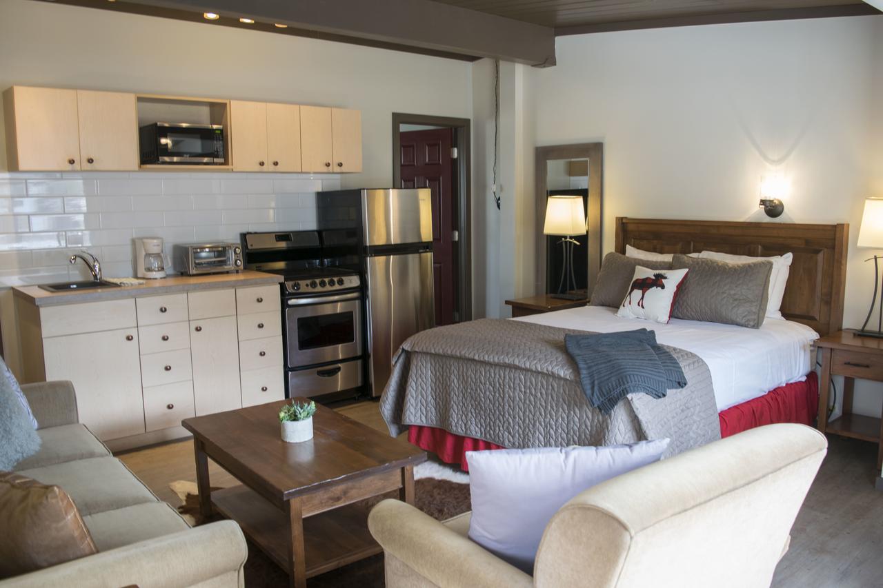 Yamnuska Suites Canmore Dış mekan fotoğraf