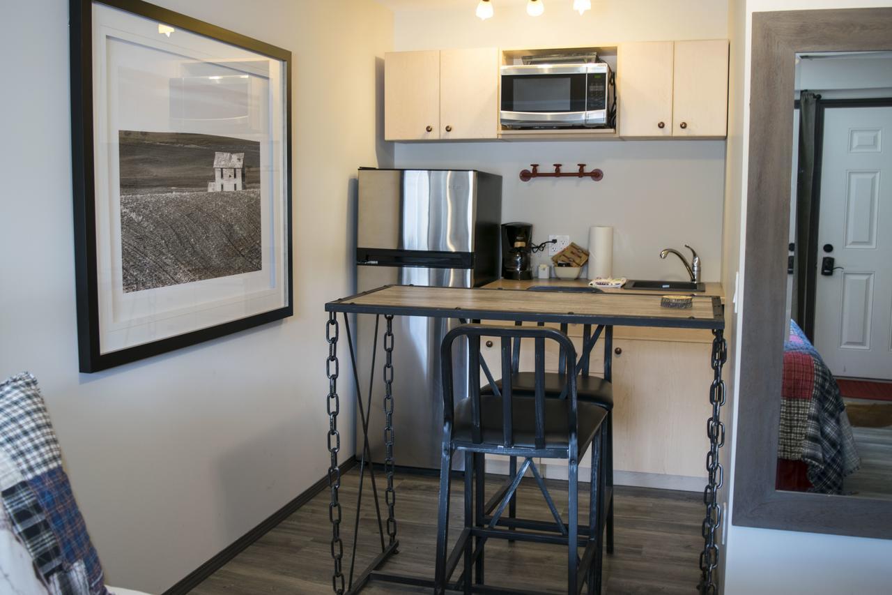 Yamnuska Suites Canmore Dış mekan fotoğraf